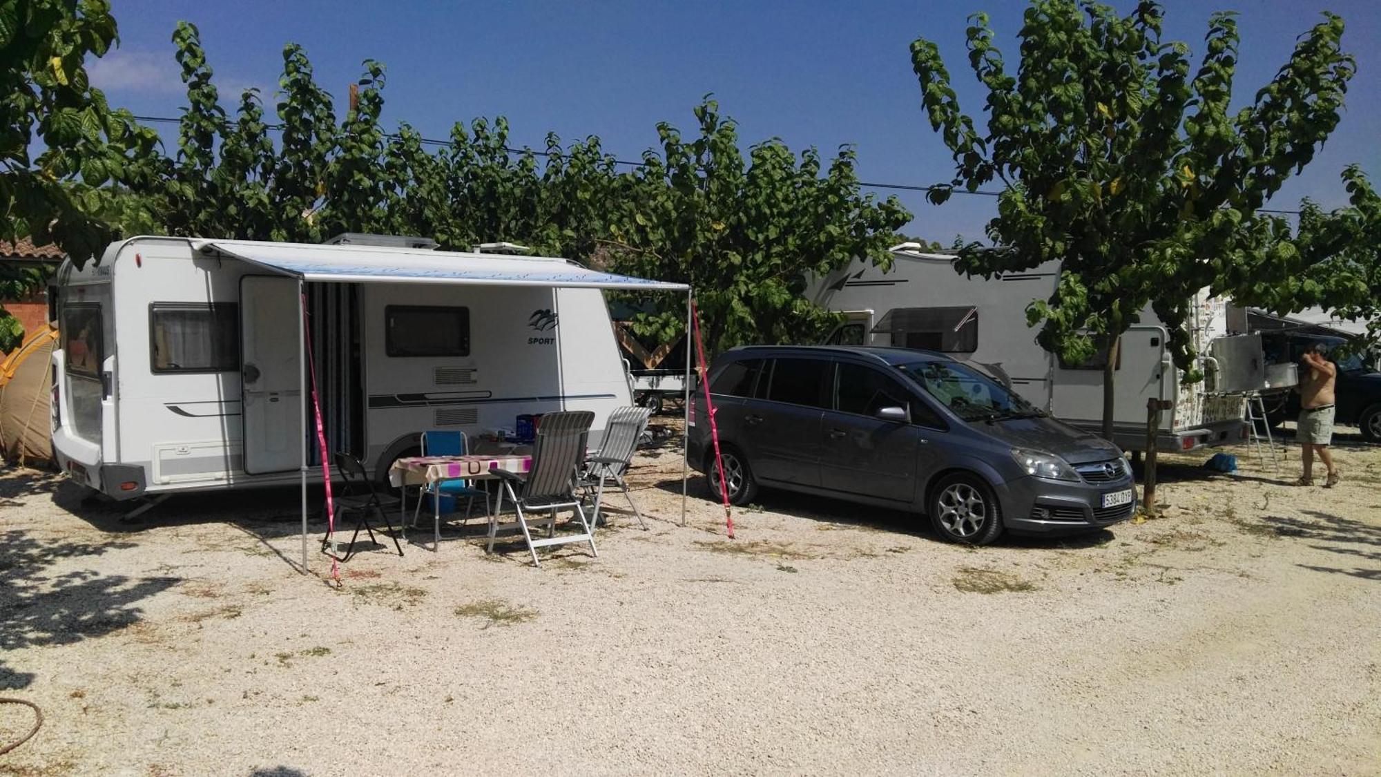 Camping El Roble 발데로브레스 객실 사진