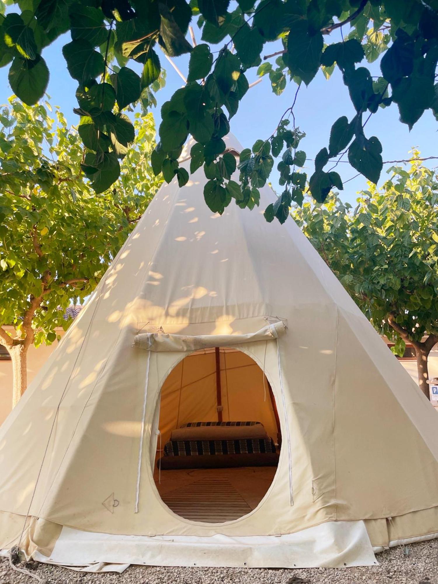 Camping El Roble 발데로브레스 외부 사진