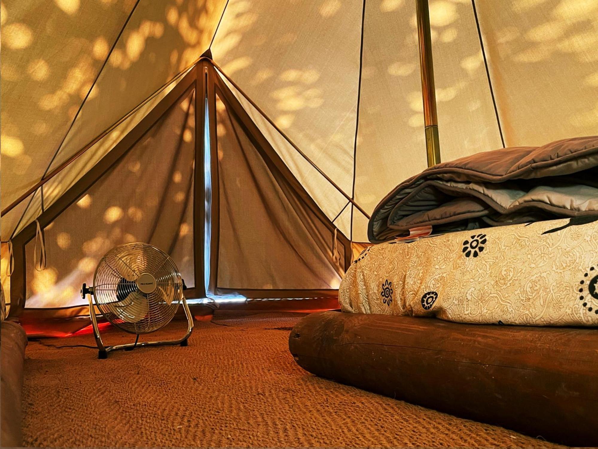 Camping El Roble 발데로브레스 외부 사진