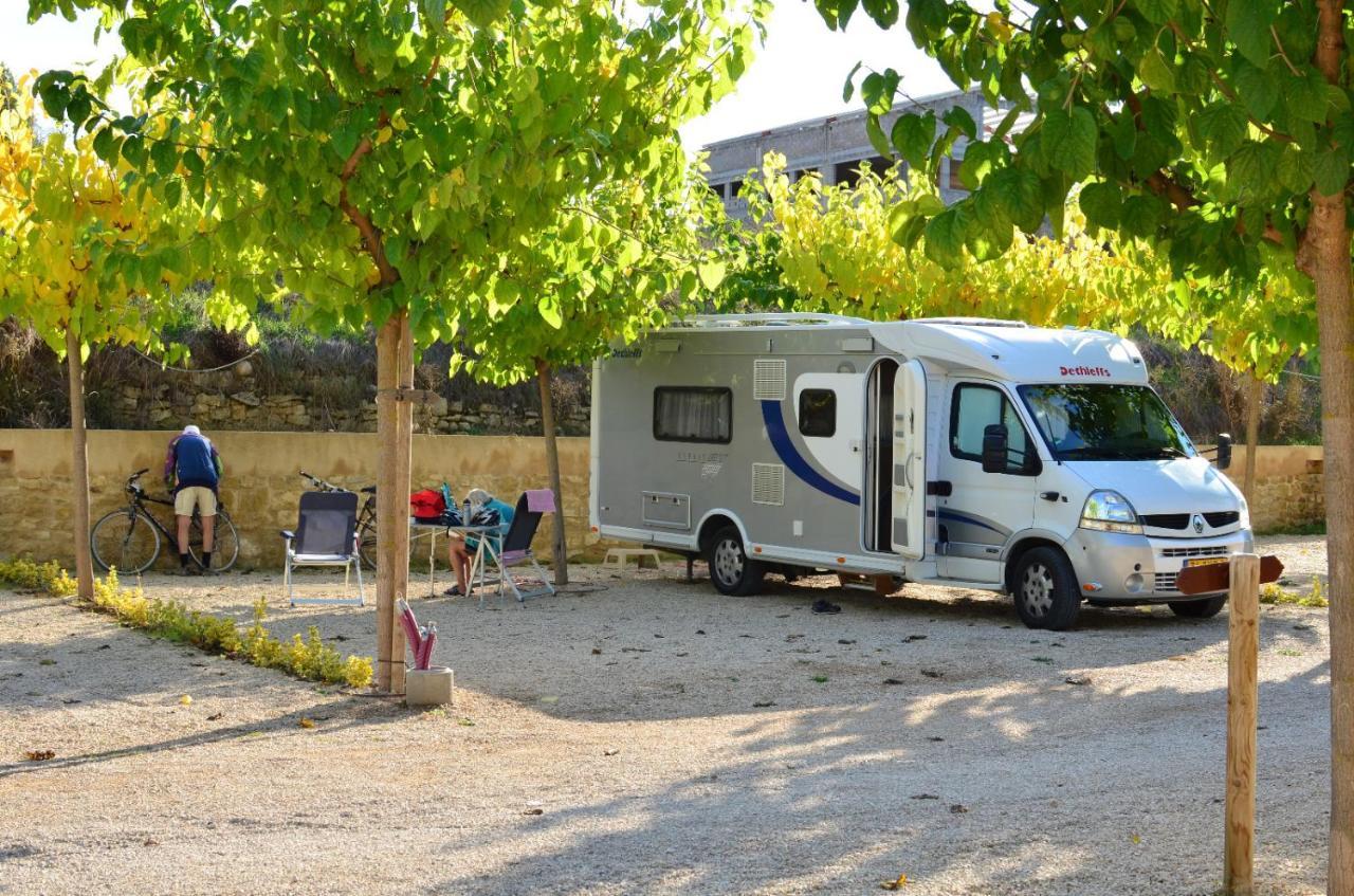 Camping El Roble 발데로브레스 외부 사진