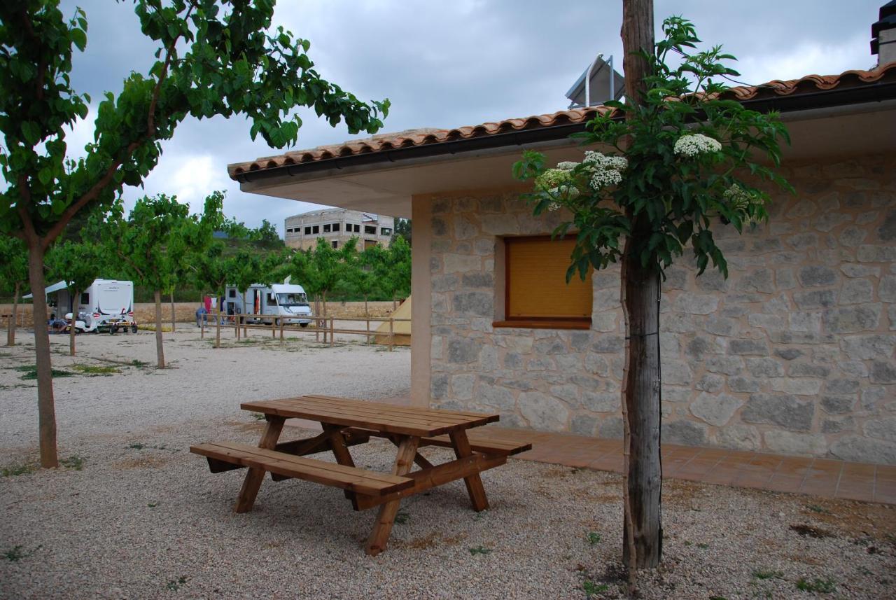 Camping El Roble 발데로브레스 외부 사진